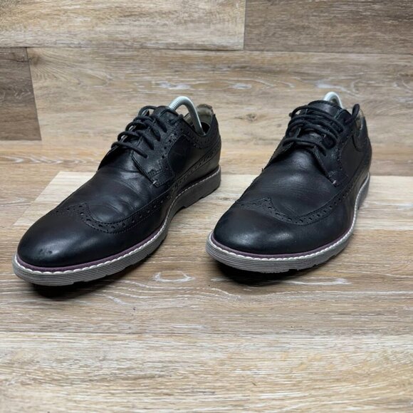 Clarks Black Leather Wingtop Lace Up Shoes Men's Size 9.5 - Picture 1 of 7
